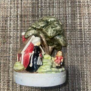 VINTAGE SEBASTIAN MINIATURES "MARY HAD A LITTLE LAMB" Figurine